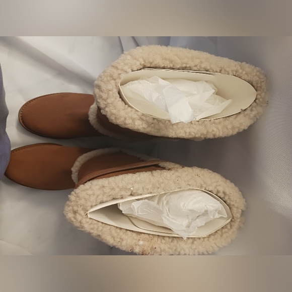 Coach Belmont Suede Saddle Boots, EUC. - Picture 3 of 7